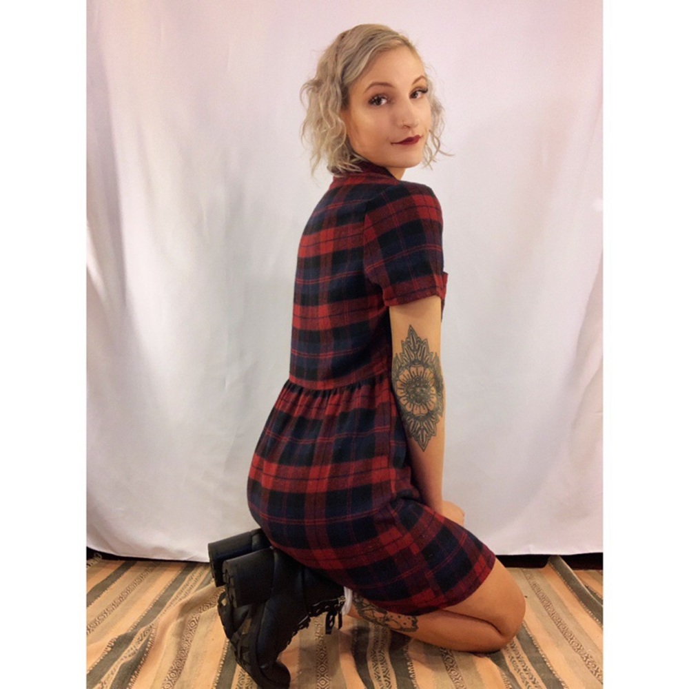Plaid Collared Dress - Picture 2 of 4